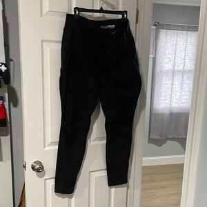 Woman’s Carhartt Leggings